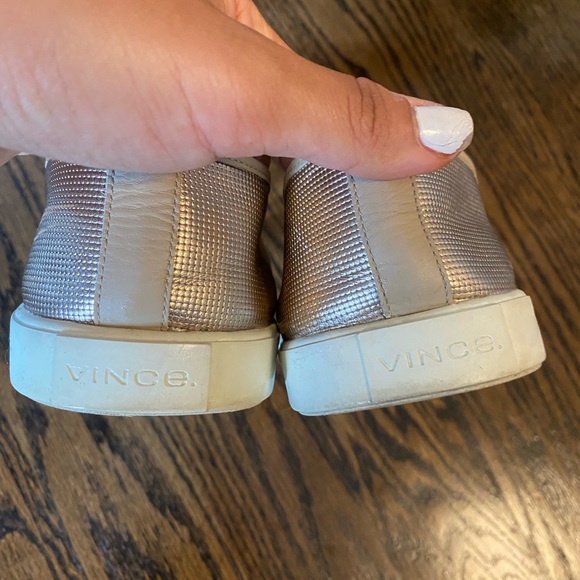 VINCE Gold Metallic Sneakers size 9 - Picture 9 of 9